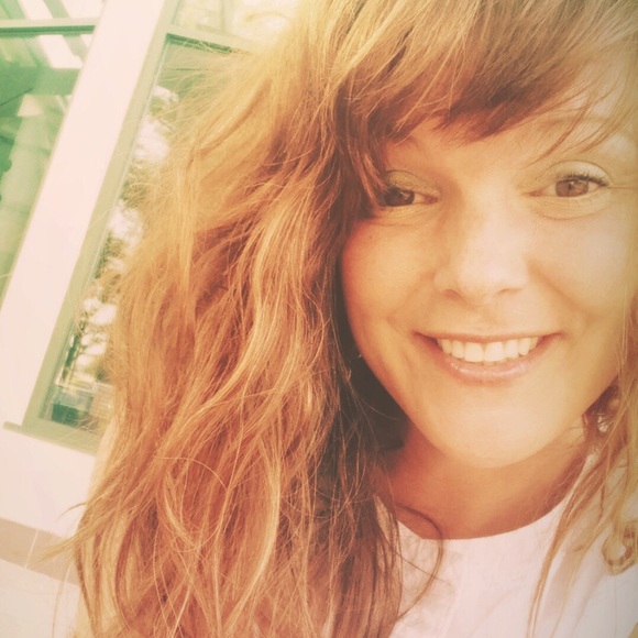 Meet your Posher, Jodie - Picture 3 of 3